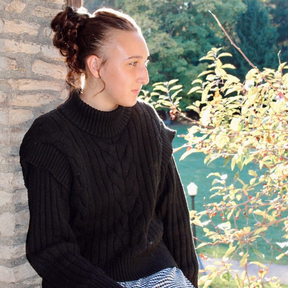 •Meet me• - Picture 1 of 12